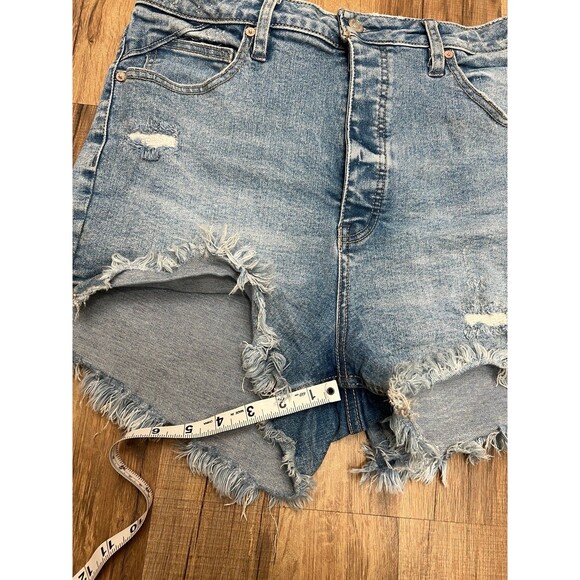 We The Free People‎ Women's High Rise Denim Shorts Distressed Button Fly Size 32 - Picture 9 of 9